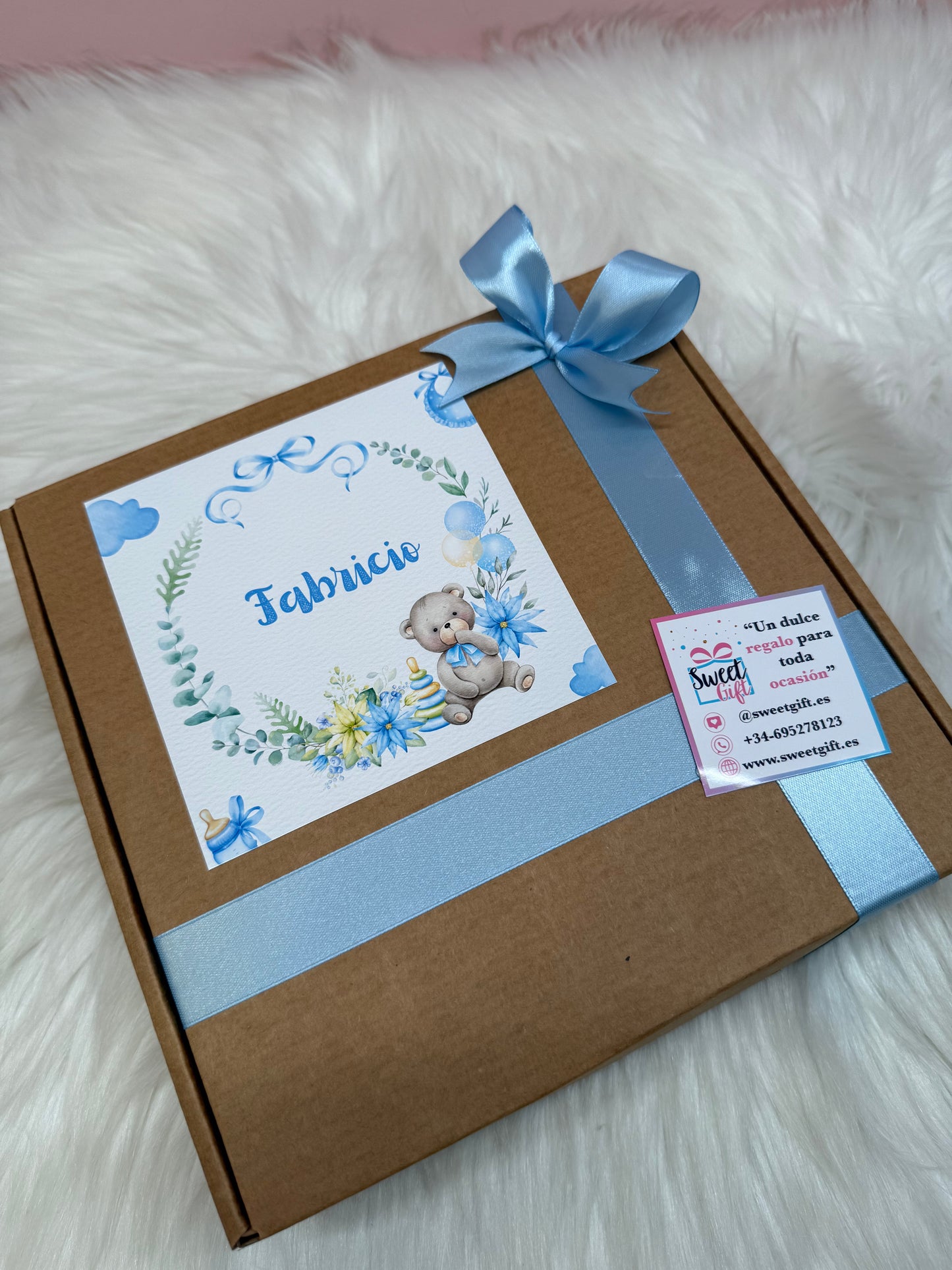 Caja personalizada con nombre de bebe y ositos, baby shower
