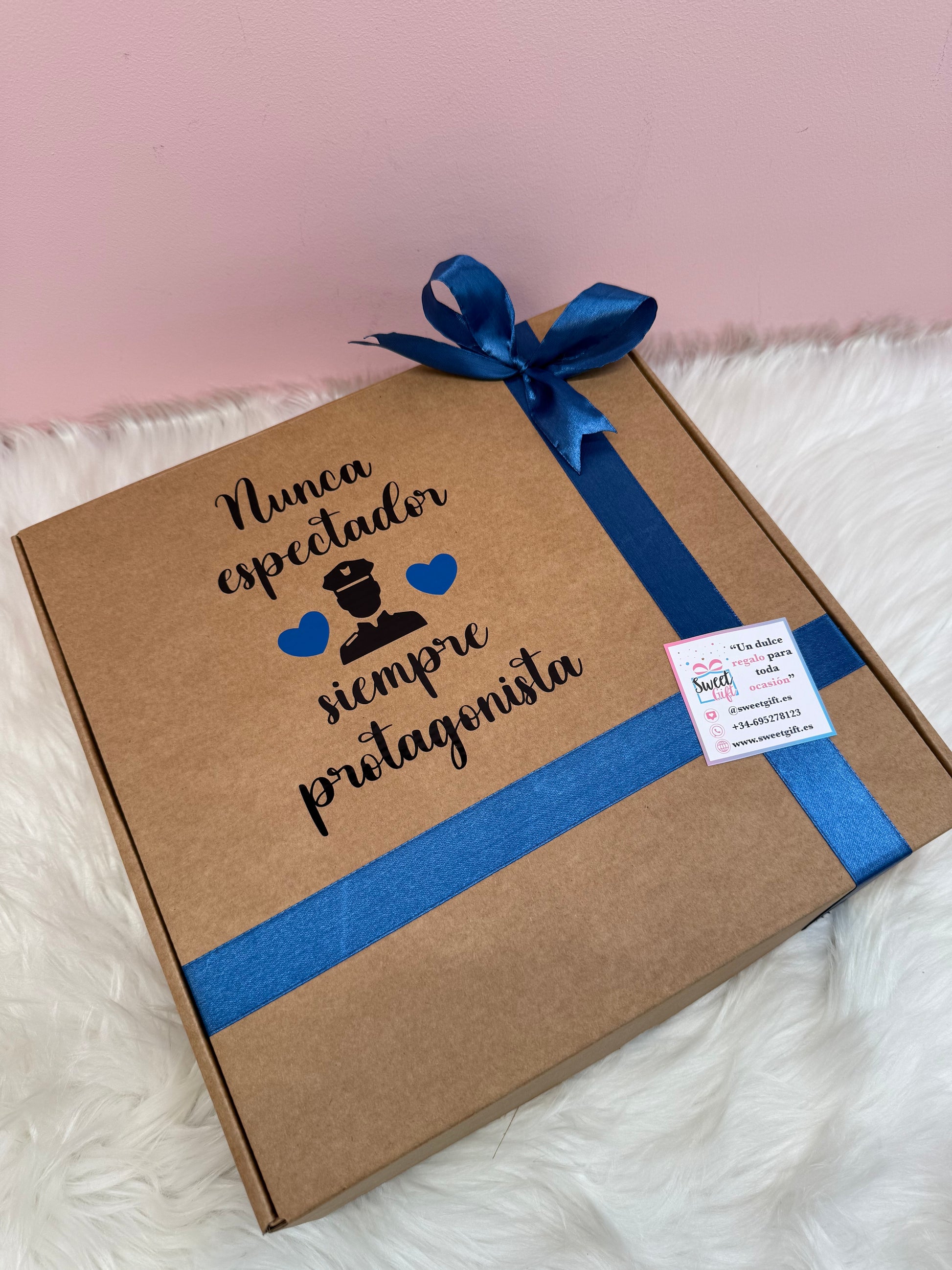 Caja personalizada para policia, nunca espectador siempre protagonista