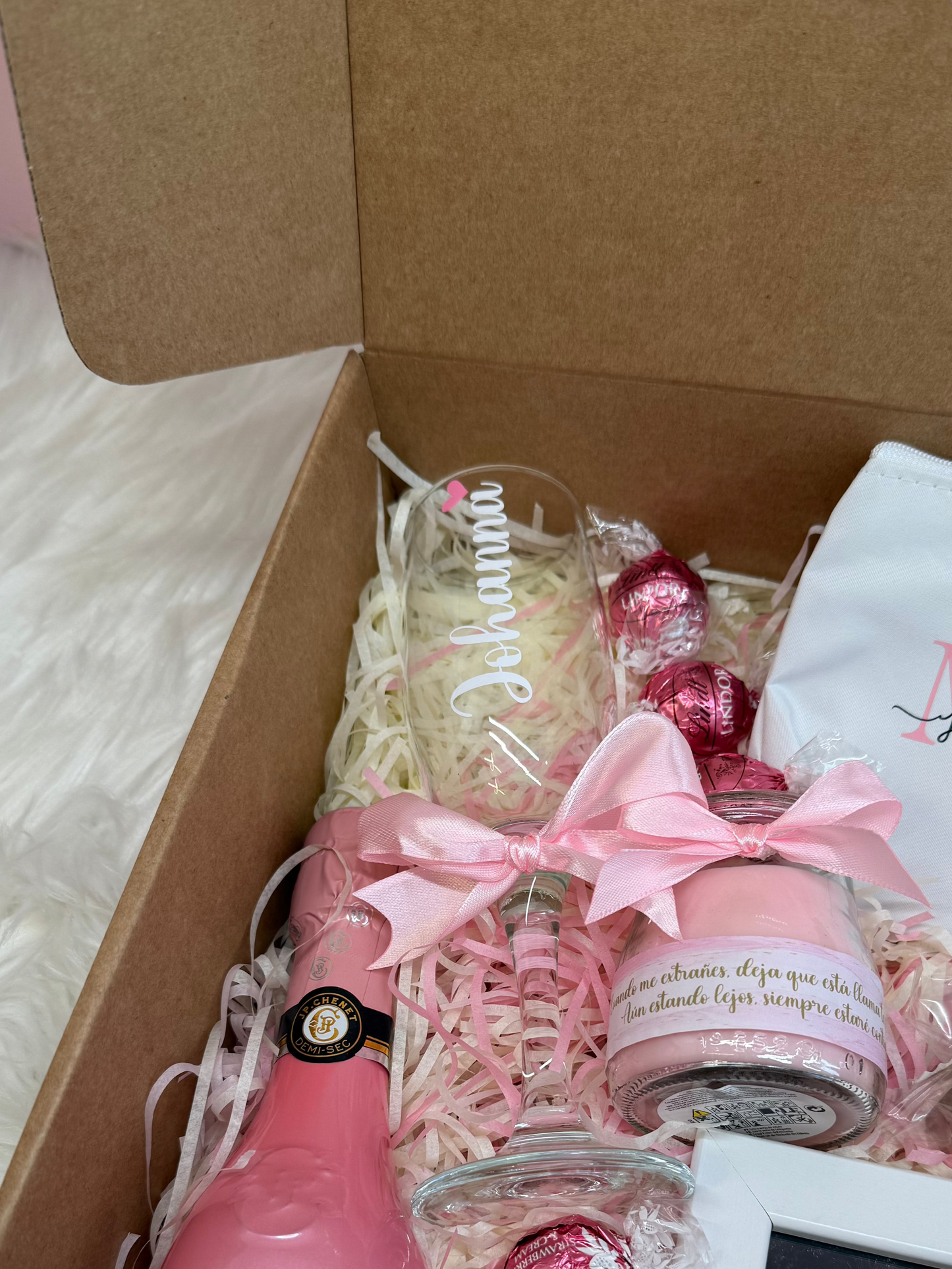 Copa personalizada con vinilo adhesivo, vela personalizada con frase de amor